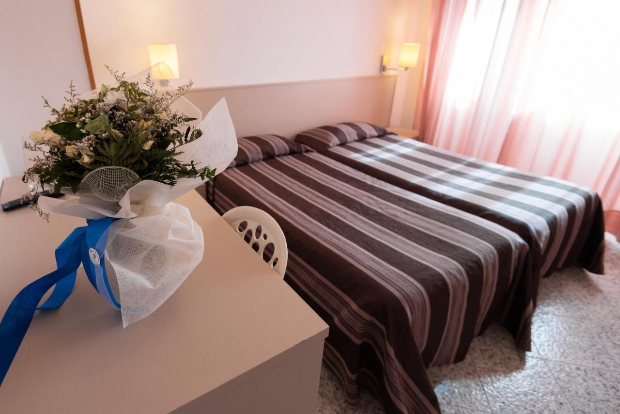 Hotel Il Delfino Σαν Βιντσέντσο Εξωτερικό φωτογραφία
