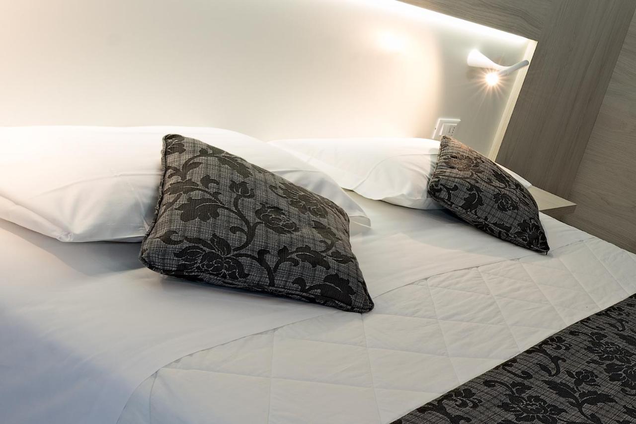 Hotel Il Delfino Σαν Βιντσέντσο Εξωτερικό φωτογραφία